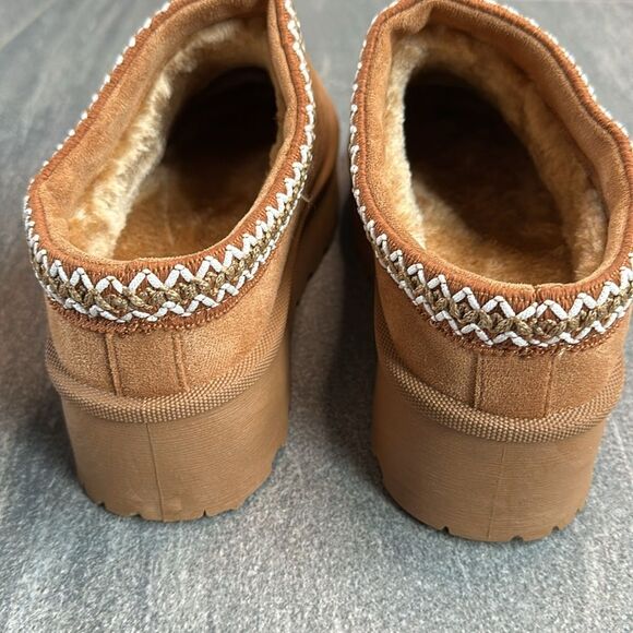 NEW Platform Slip On Clog Slippers Sherpa Faux Fur Lining Camel Brown Size 7 - Picture 8 of 13